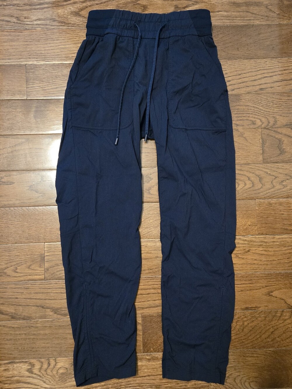 Lululemon dance studio cropped navy pants size 0